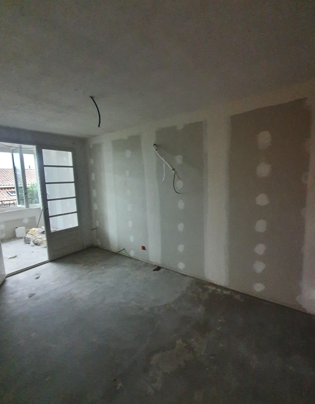 Expert en isolation des murs périphériques avec panneaux isolants ACTIS Hybris 105 mn à Toulouse, Balma, Colomiers