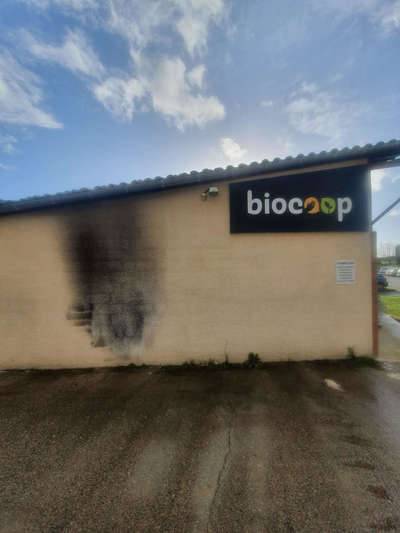Reprise de façade après incendie à Biocoop Tournefeuille - TDM Services, Toulouse, Balma, Colomiers, Blagnac, L'Isle Jourdain