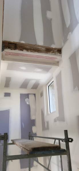 Isolation RGE et création de cloisons dans une maison toulousaine sur trois niveaux